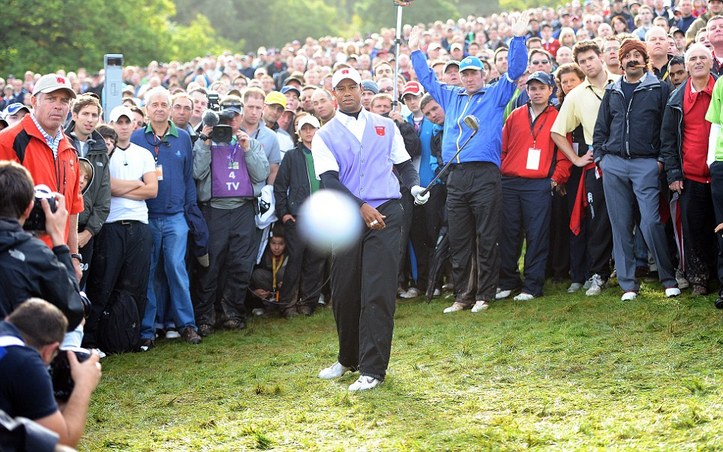 Tiger Woods, 'Cigar Guy' Star in What Some Are Calling 'Greatest Sports Photo Ever'