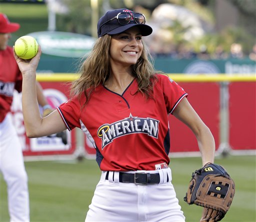 Maria Menounos, Marisa Miller Showcase Skills in Celebrity All-Star Game