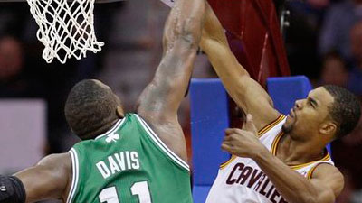 Rajon Rondo's 23-Point, 12-Assist Effort Gives Celtics Easy Win in Cleveland