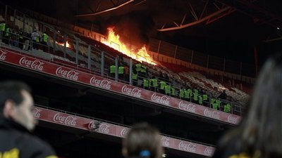 Sporting Lisbon Fans Set Fire to Benfica's Stadium of Light After Derby Defeat (Video)