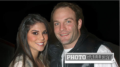 Report: Wes Welker Engaged to Anna Burns, Former Hooters International Model (Photos)