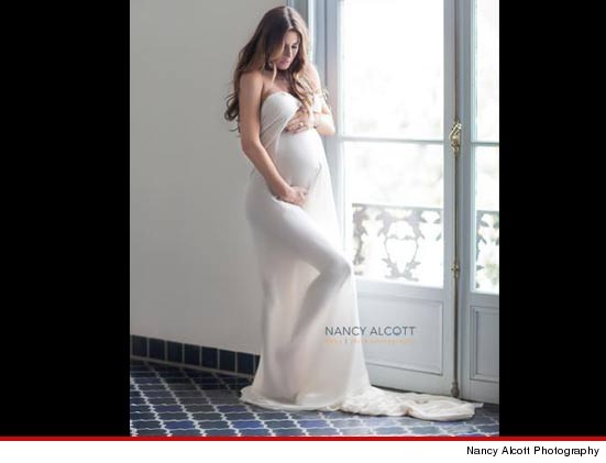 Tiger Woods Mistress Rachel Uchitel Unveils Racy Pregnant Photo Shoot Days Before Due Date