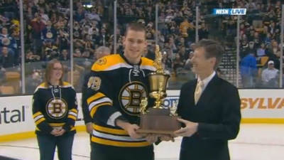Tyler Seguin Takes Home Seventh Player Award, Then Takes Friendly Jab at Buddy Brad Marchand