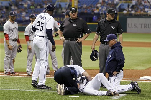 Will Rhymes Faints on Field After Being Hit by Pitch (Videos)