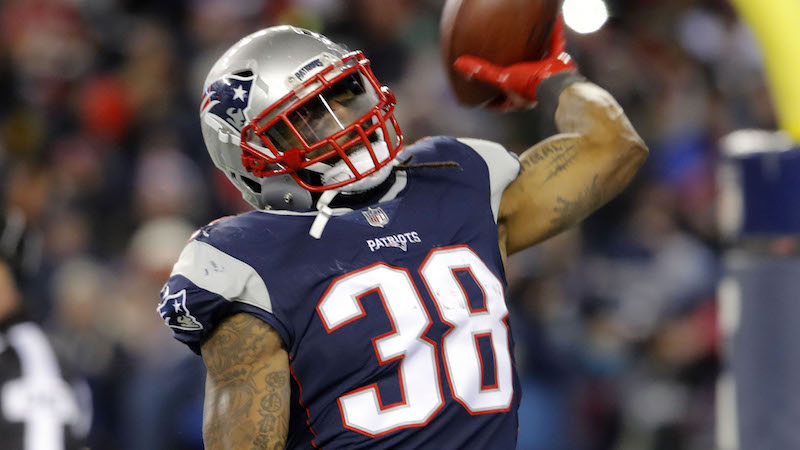 Patriots Re-Sign RB Brandon Bolden