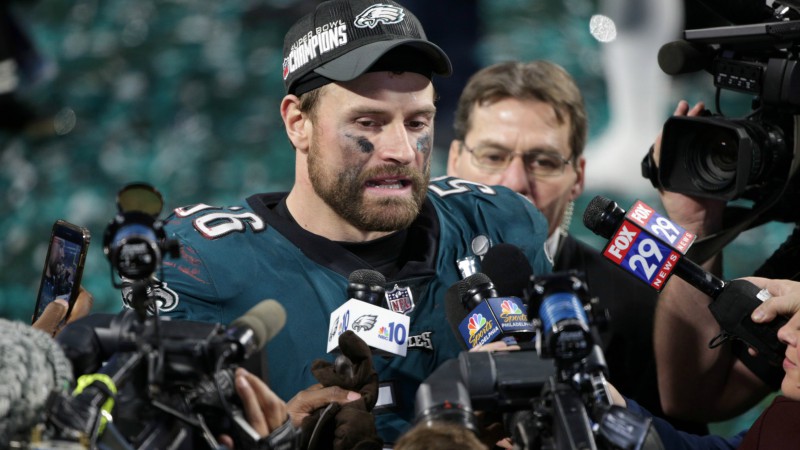 Eagles&rsquo; Chris Long Roasts NBC&rsquo;s Cris Collinsworth&rsquo;s Super Bowl