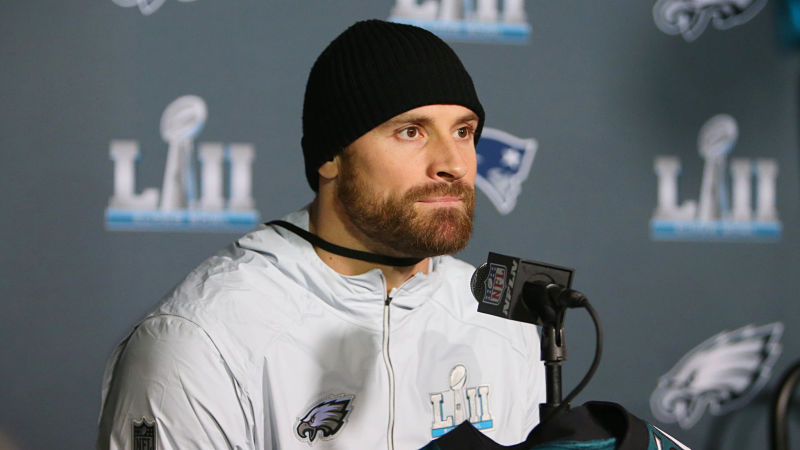 Chris Long Points Out Hypocrisy In FOX News Anchor's Wild LeBron James ...