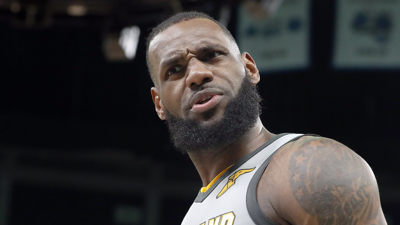 Shaq Uses Wild Analogy To Illustrate How Lebron James Needs To Fix Cavs 