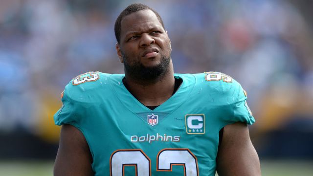 Miami Dolphins defensive tackle Ndamukong Suh