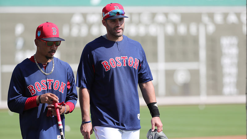 Chicago Cubs: J.D. Martinez may have just forced a Mookie Betts trade