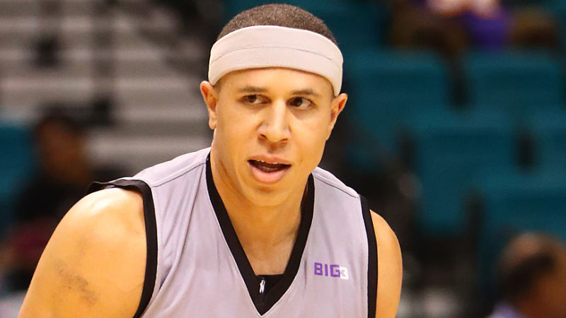 Mike bibby. Майк Бибби. Лео Бибби.