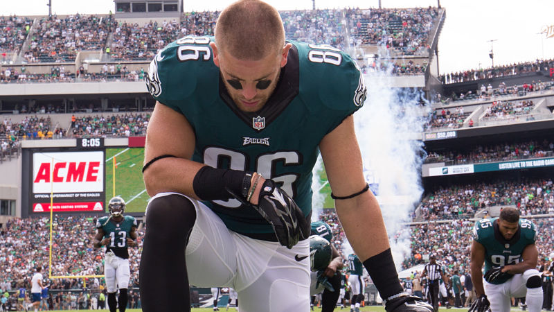 Zach Ertz Rips Fox News' 'Propaganda' After Trump Cancels White