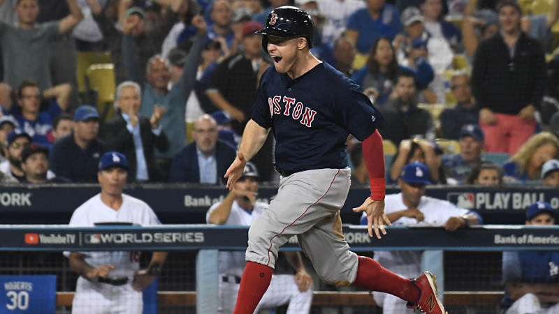 Report: Red Sox utility man Brock Holt in agreement with Brewers