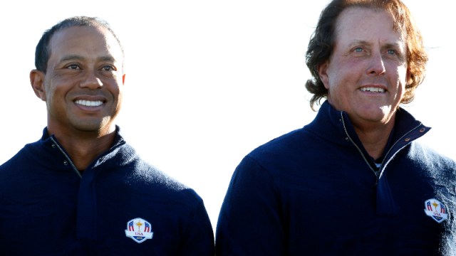 Tiger Woods (left) and Phil Mickelson