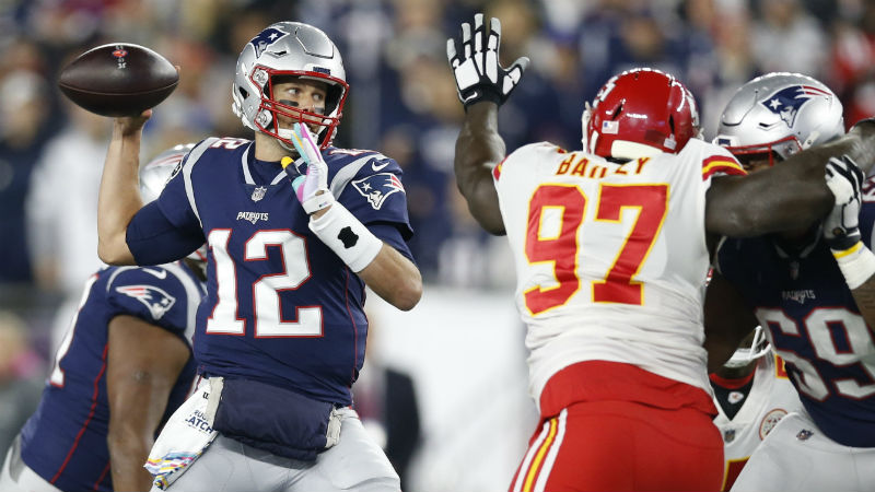 New England Patriots Julian Edelman levitates after catching a Tom