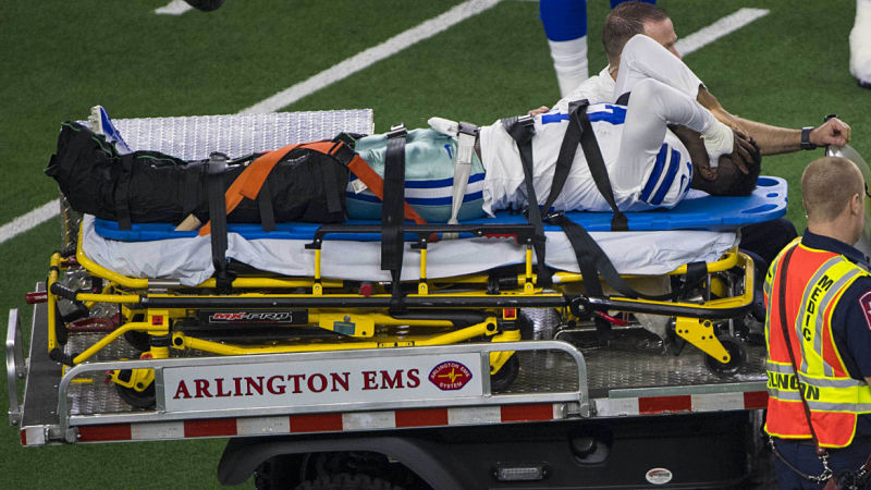 Dallas Cowboys: Allen Hurns leaves game with gruesome ankle injury