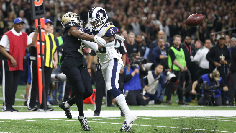 NFL referee Bill Vinovich heckled over Saints — Rams non-call at college  basketball game