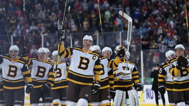 Pastrnak, Bruins top Blackhawks 4-2 in Winter Classic