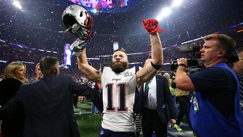 Julian Edelman narrating Gronk-Brady conversation on MNF was priceless