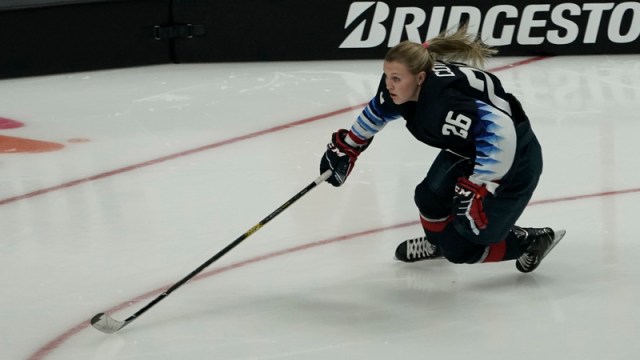 USA Hockey Forward Kendall Coyne