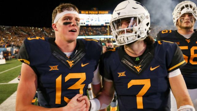 West Virginia Mountaineers wide receiver David Sills V