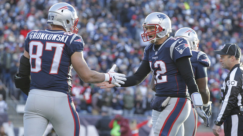 Patriots' Tom Brady, Julian Edelman react to Rob Gronkowski denting the  Lombardi Trophy