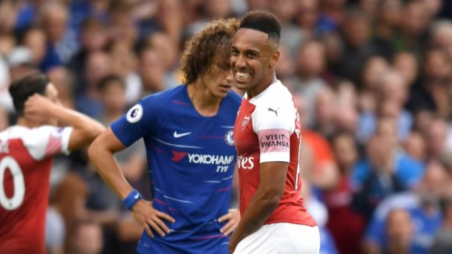 Chelsea's David Luiz (left) and Arsenal's Pierre-Emerick Aubameyang