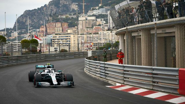 Mercedes No. 44 Lewis Hamilton