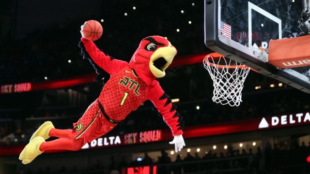 Atlanta Hawks mascot