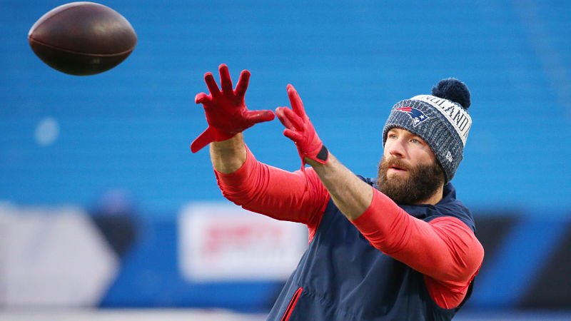 Patriots honor 'tough as nails' Julian Edelman during ceremony