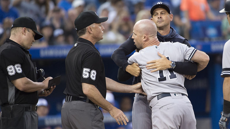 Yankees' Brett Gardner earns another strange ejection