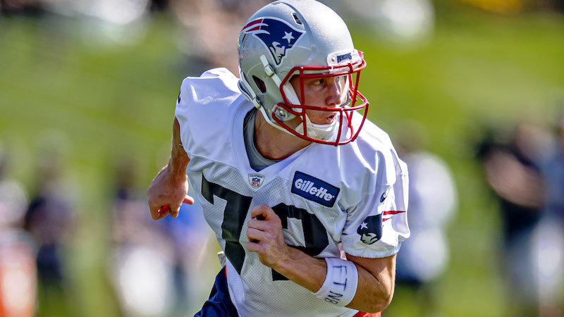 New England Patriots wide receiver Gunner Olszewski scoops wide