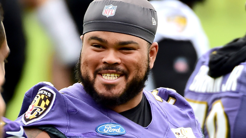 Ravens Trade Jermaine Eluemunor to Patriots