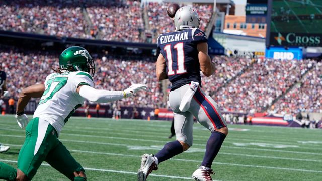 New York Jets cornerback Darryl Roberts and New England Patriots wide receiver Julian Edelman