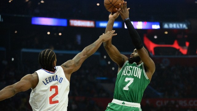 Boston Celtics guard Jaylen Brown (7) and Los Angeles Clippers forward Kawhi Leonard (2)