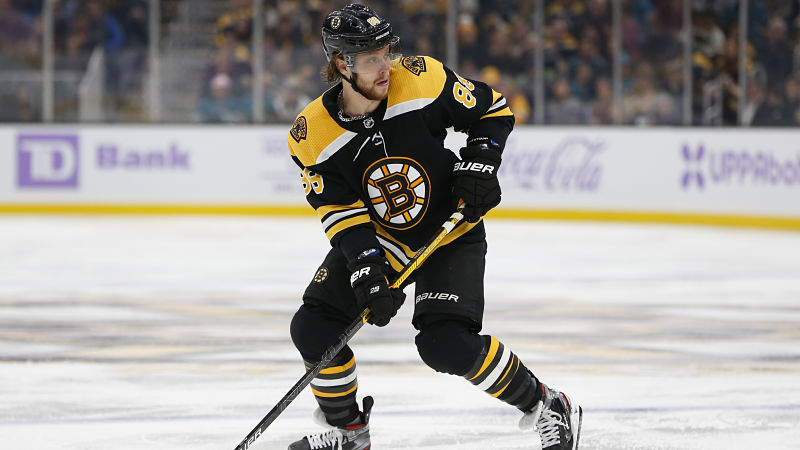 Bruins Fan Hits David Pastrnak's Car, Then Gets Picture With Star ...