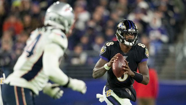 New England Patriots linebacker Dont'a Hightower and Baltimore Ravens quarterback Lamar Jackson
