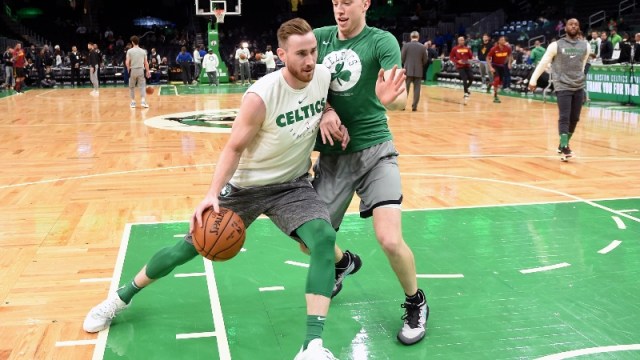 Boston Celtics forward Gordon Hayward (20)