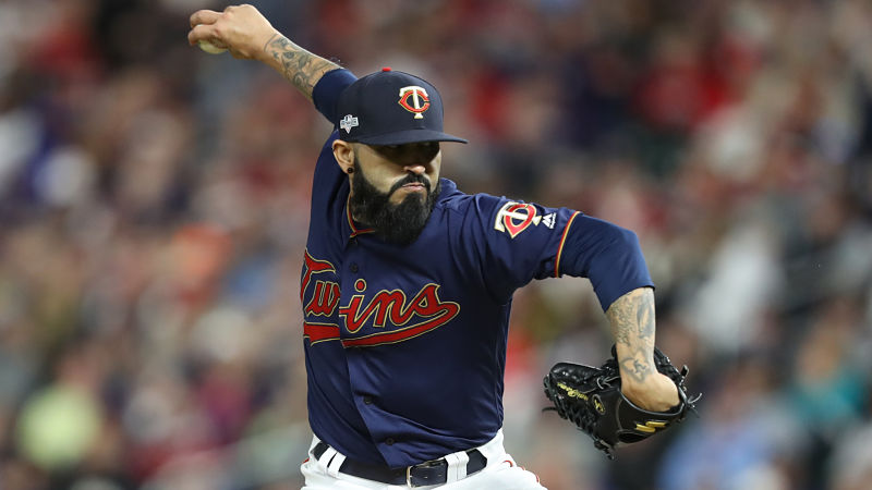 MLB Rumors: Red Sox Interested In Former All-Star Reliever Sergio Romo ...