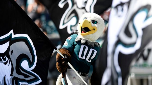 Philadelphia Eagles mascot