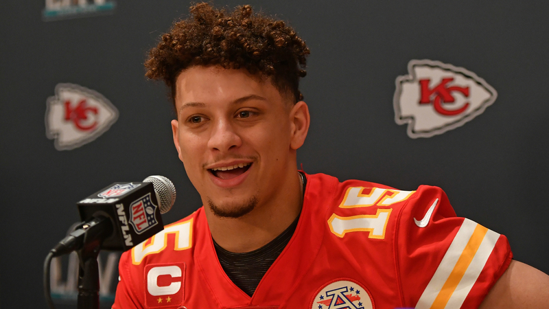 NFL on ESPN - Pat Mahomes Sr. made $2,658,000 over his entire 11-year MLB  career. Today his son Patrick Mahomes signed a 10-year extension worth up  to $503 million with The Kansas