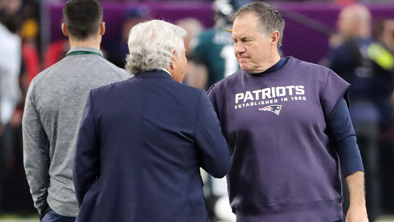 Robert Kraft's 'hope and prayer' is that Tom Brady returns to Patriots