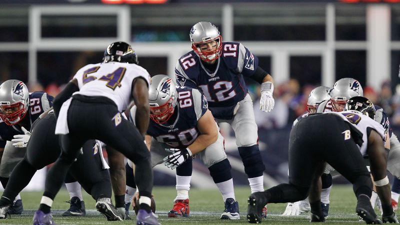 LOOK: Tom Brady scores rushing touchdown vs. Ravens 