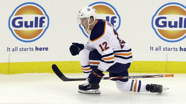 Edmonton Oilers Center Colby Cave