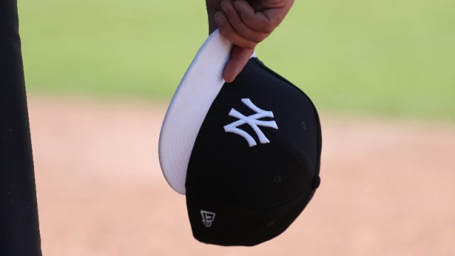 A New York Yankees hat