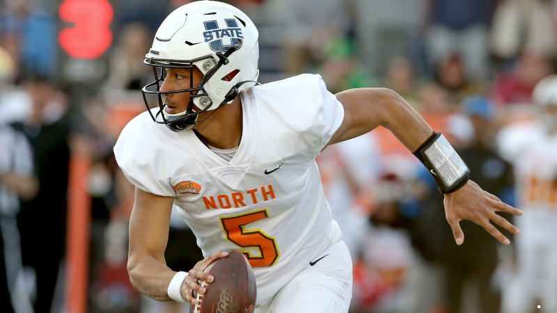 Utah State QB Jordan Love remains a popular mock draft pick for the  Patriots - Pats Pulpit