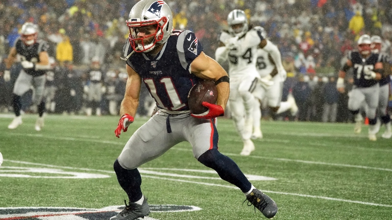 Patriots' Julian Edelman to lead at-home workout for Planet