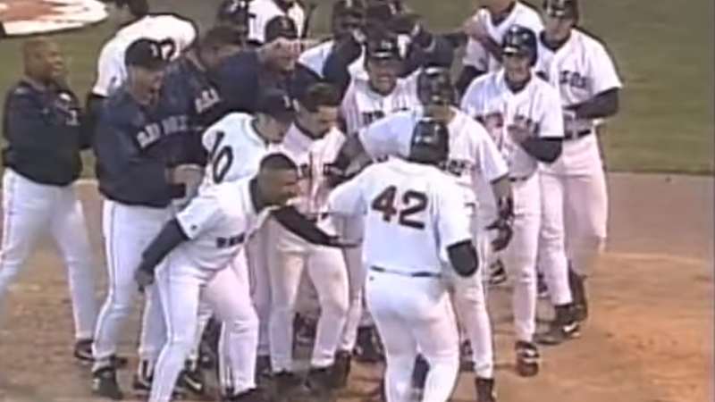 Mo Vaughn's Opening Day Walk-Off Grand Slam Underrated In Red Sox