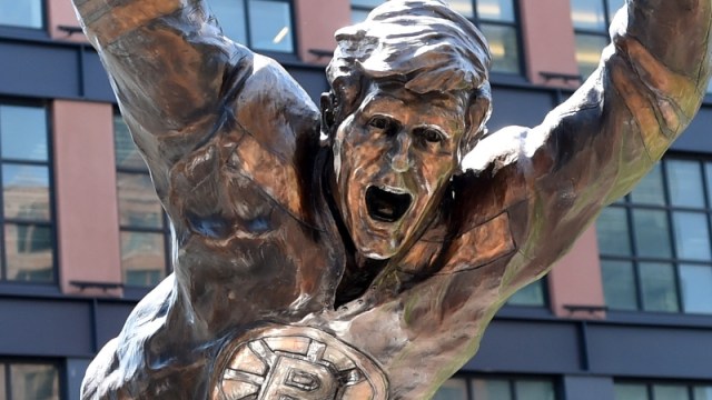 Bobby Orr statue at TD Garden