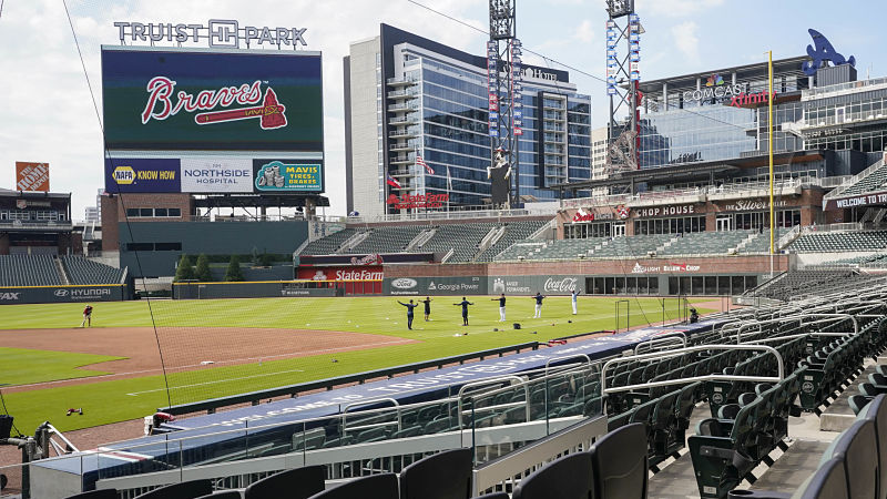 Officials say Atlanta Braves won't change 108-year-old name but will review  its 'Tomahawk Chop